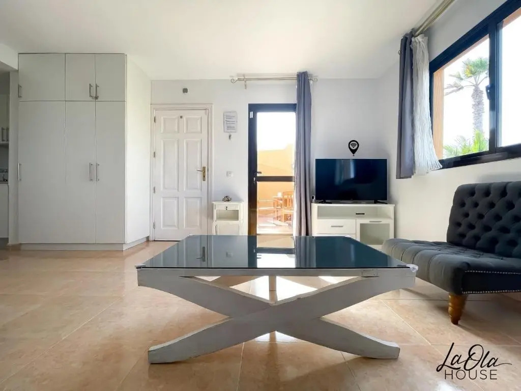 La Ola House Precioso apartamento con piscina