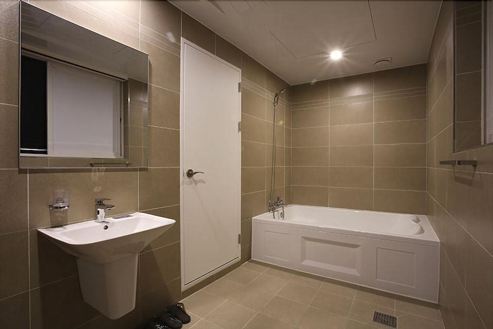 Honors Hotel