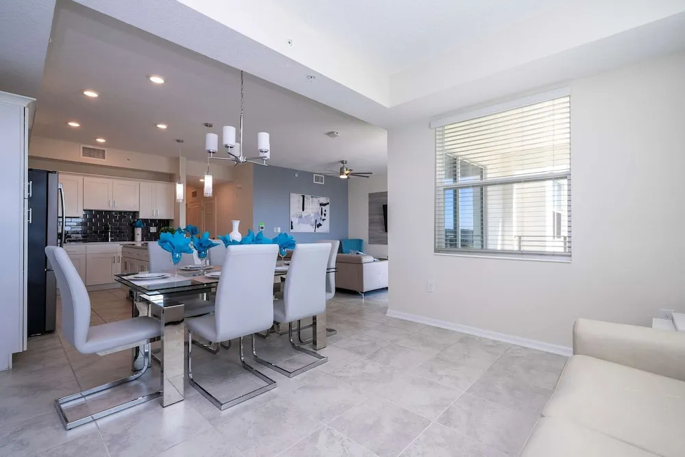 Gorgeous 2Bd Close to Disney Storey Lake Resort 303 3121