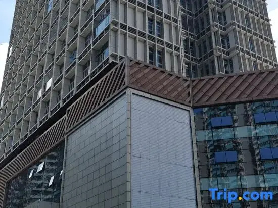 Yingguan Apartment (Guangzhou Lefeng Plaza Shayuan Subway Station Branch)