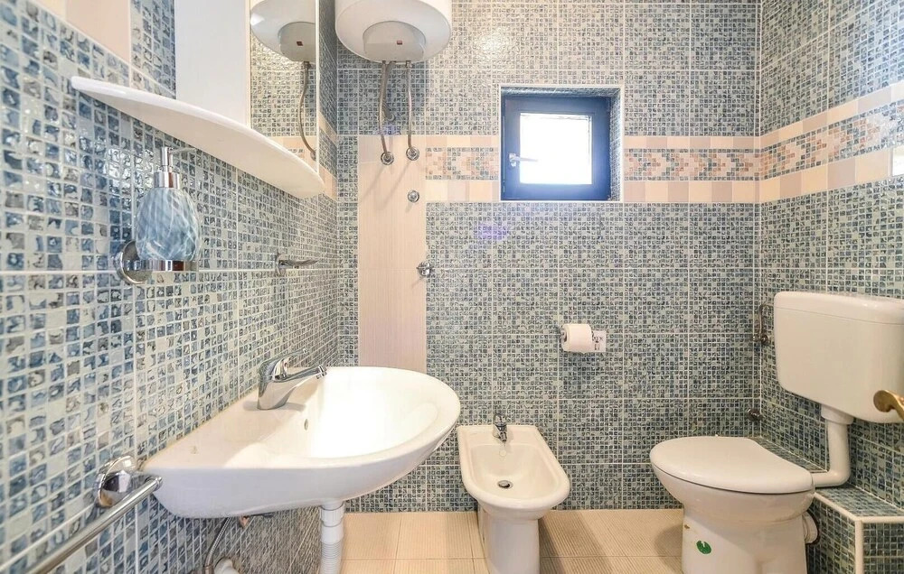 Amazing Home in Mandre With Wifi and 1 Bedrooms