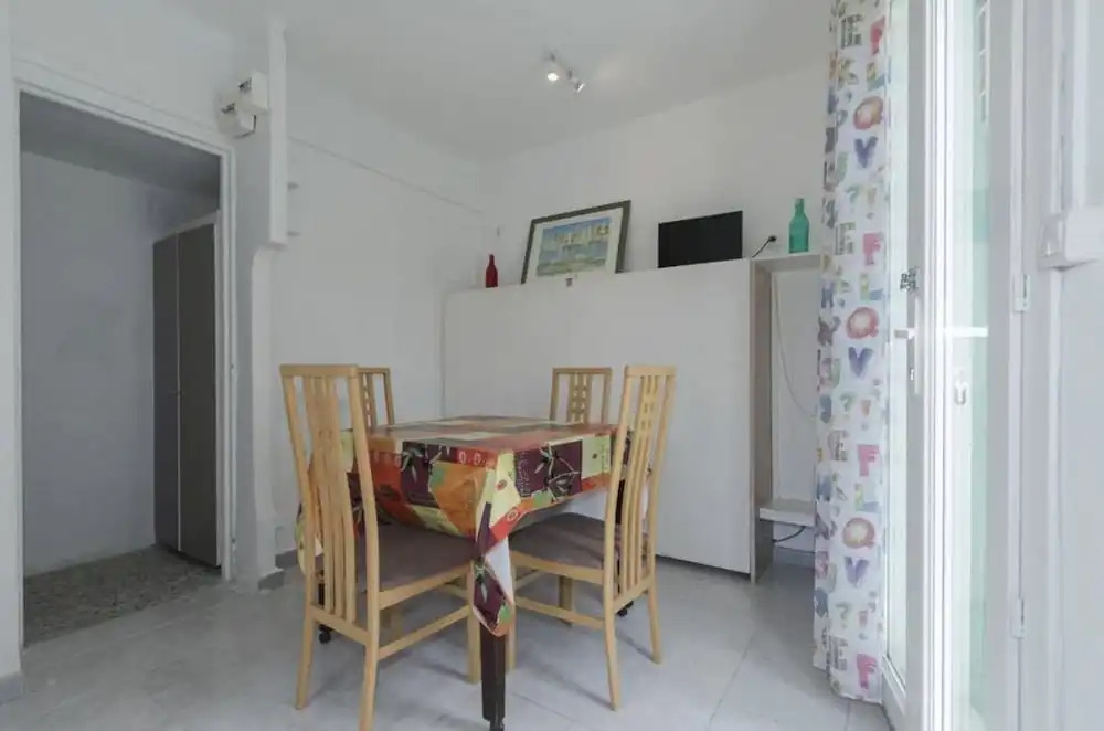 Studio avec Terrasse à 2 personnes possibilité en supplément 3 a 4 personnes