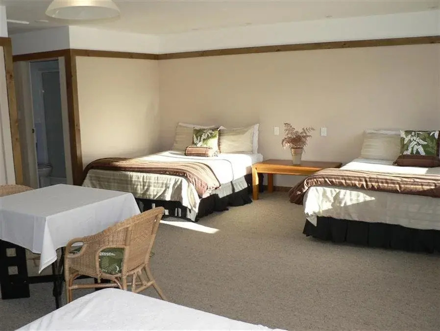 Hillside Hotel