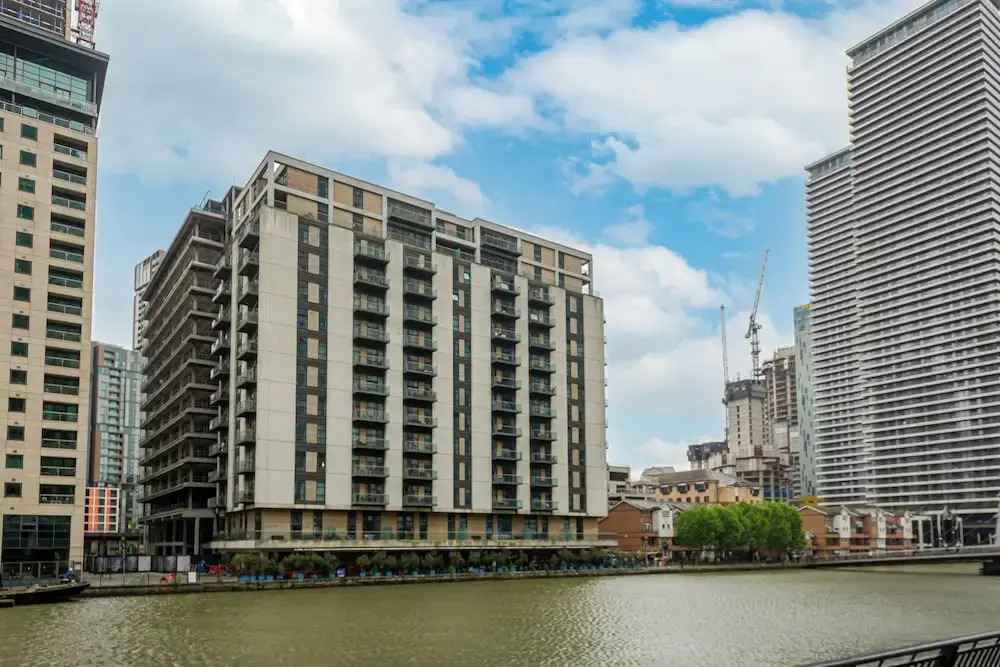 1 Bed South Quay Apartments Canary Wharf