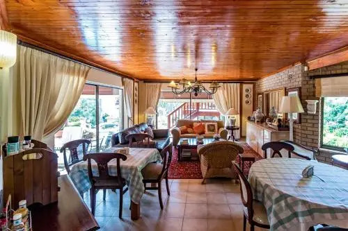 Palm Lodge
