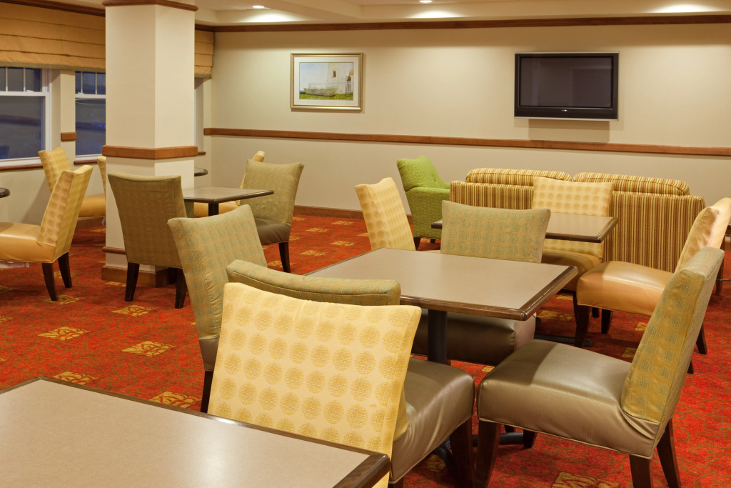Holiday Inn Express Hotel & Suites Freeport by IHG