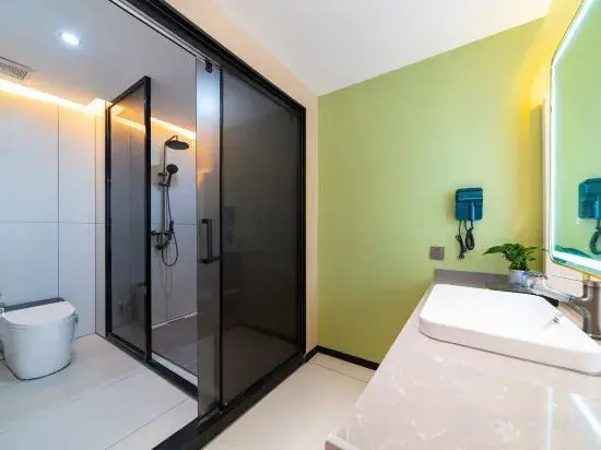 Cloud Hotel