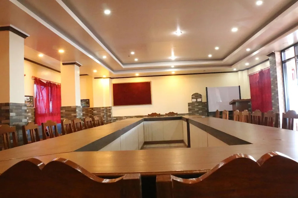 Hotel Crown