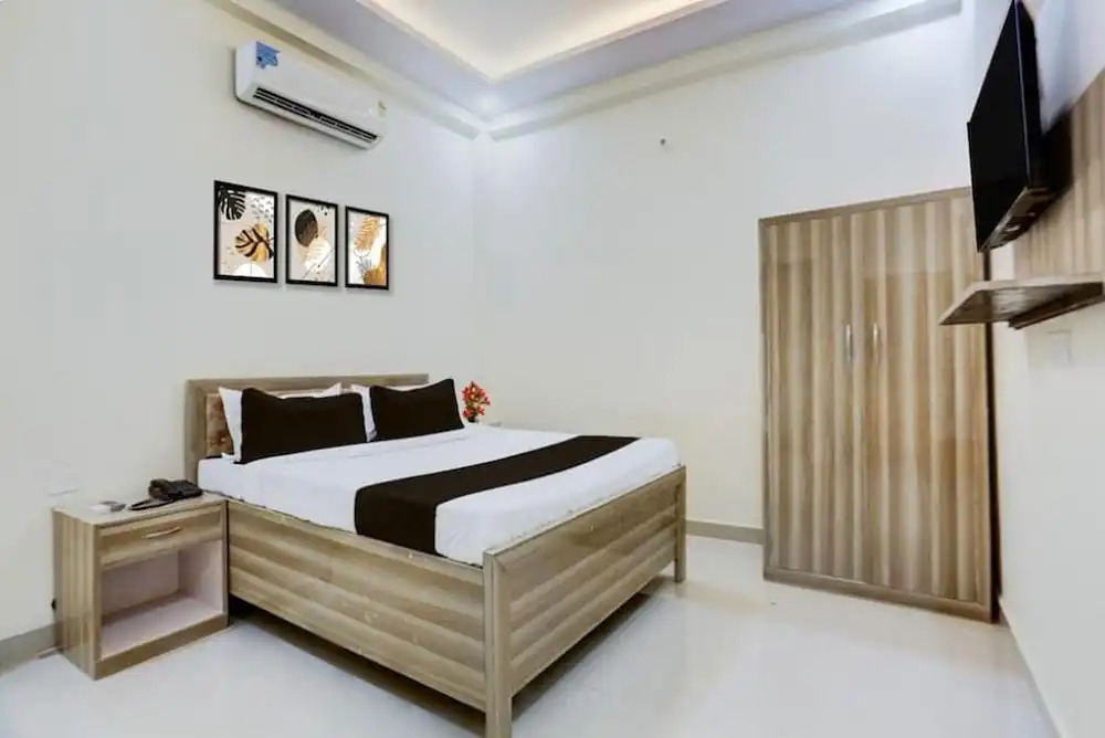 AV Grand Hotel