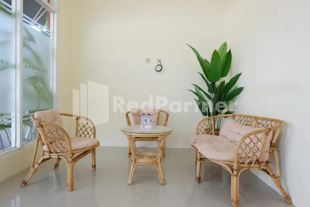 Nawasena Homey Syariah near Bandara Adisucipto 4 Mitra RedDoorz