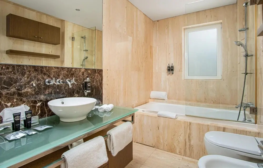 Nice Home in Lagoa With 2 Bedrooms, Outdoor Swimming Pool and Swimming Pool