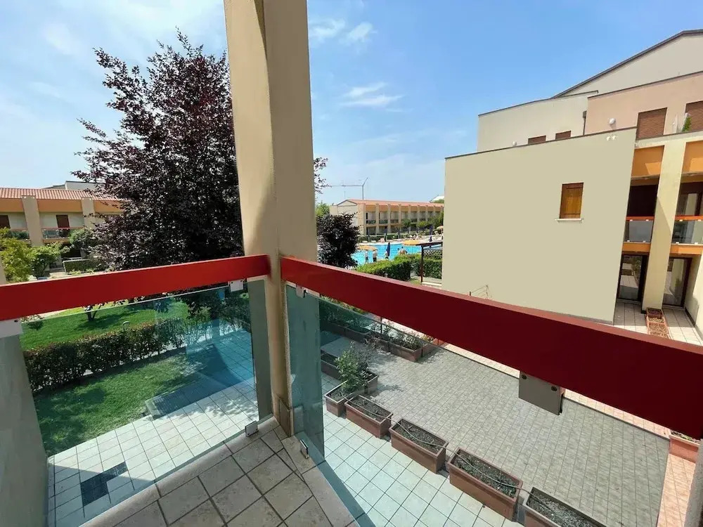 Cozy Apartment With Shared Pool