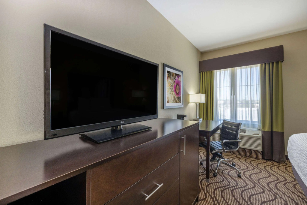 La Quinta by Wyndham Artesia