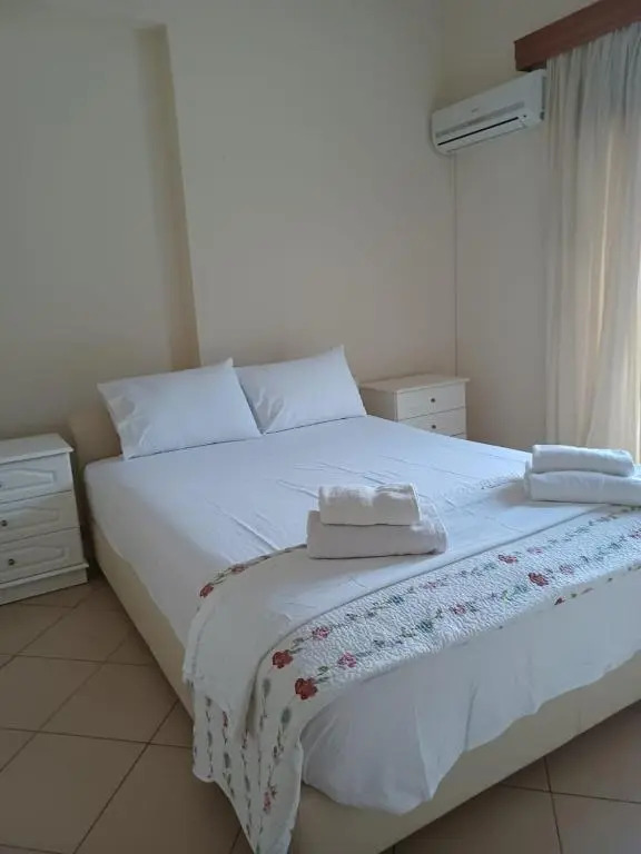 Nikiana's View, 3 Bedroom Luxury Apartment