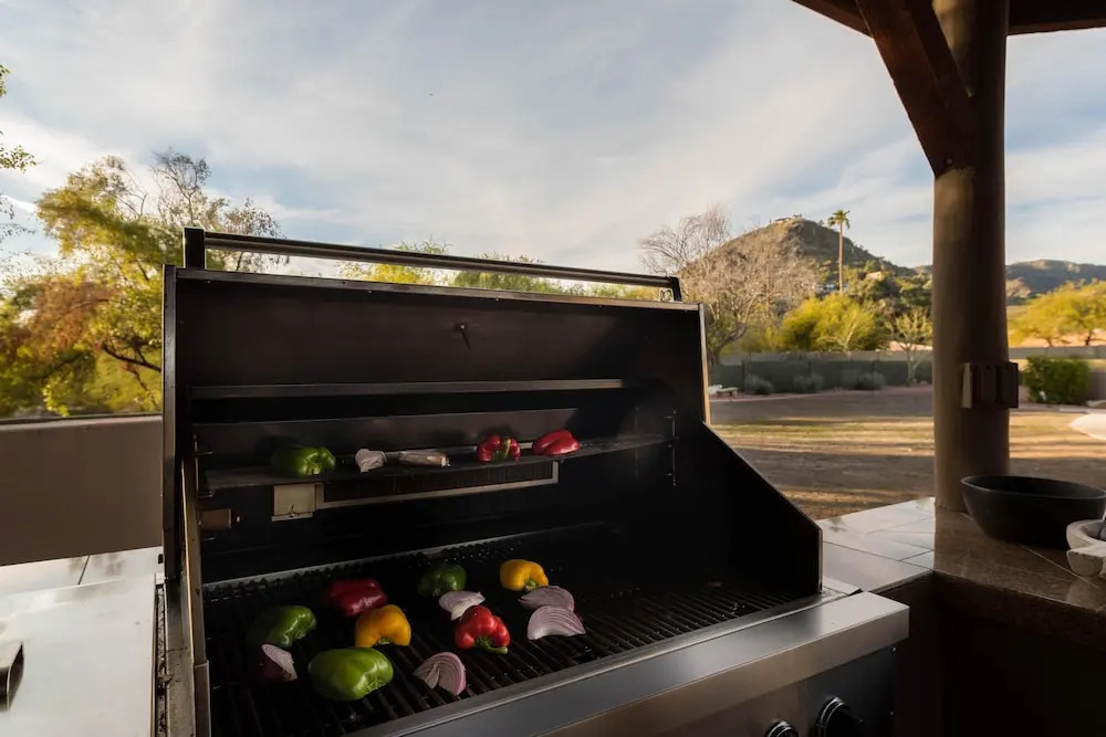 Desert Oasis w/ Pool, Table Tennis, & Fire Pit Caspian by Avantstay