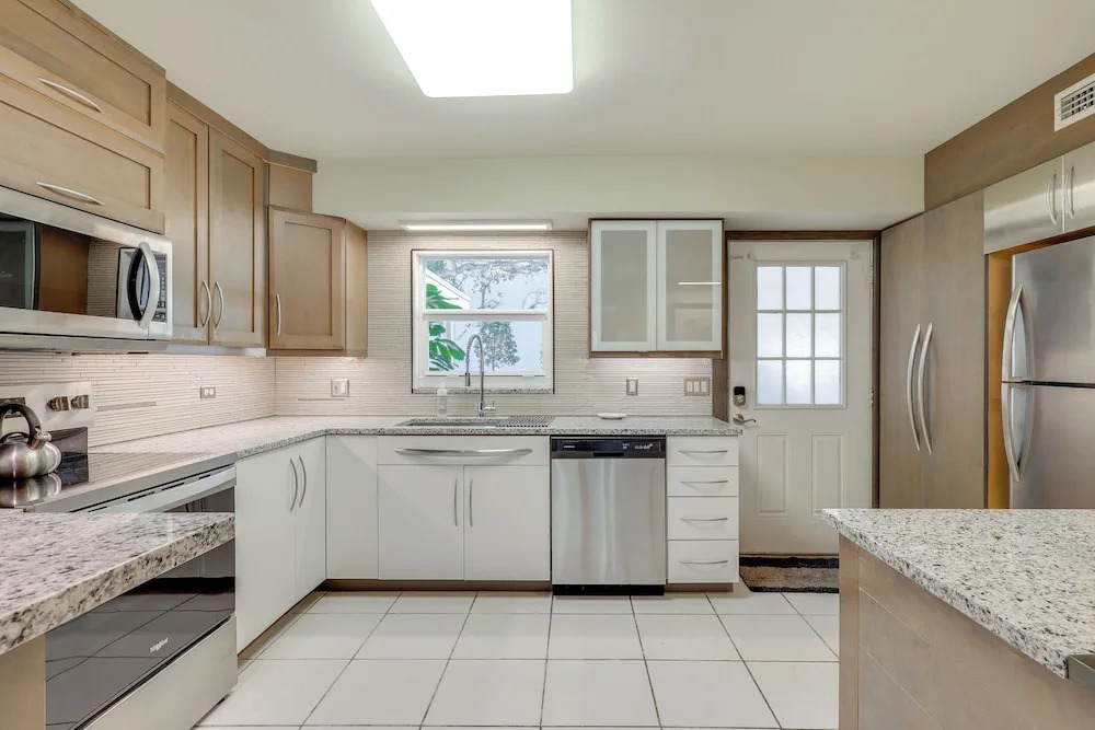 Water View! Walkable Gem Near Bayshore Boulevard