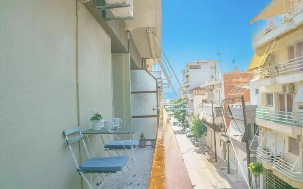 Coastal Sleeps 4 With Free Parking
