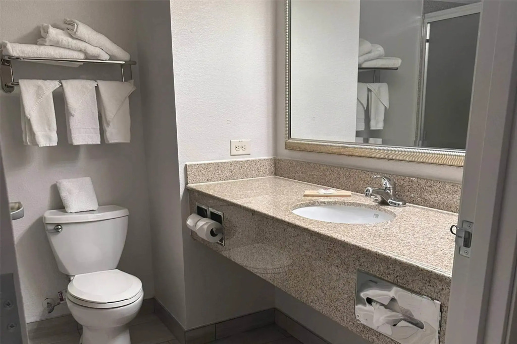 Comfort Inn & Suites Concord - Kannapolis