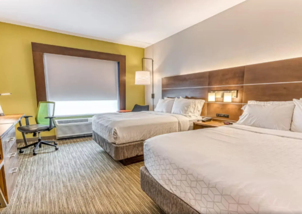 Holiday Inn Express & Suites Rantoul by IHG