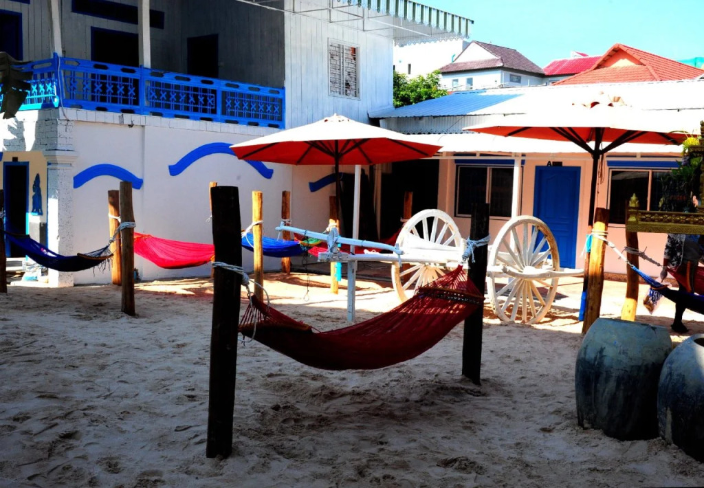 Kafu Hostel & Pool