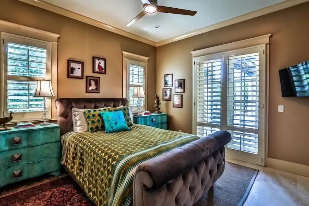 Dream Weaver 5 Bedroom Holiday Home by Five Star Properties