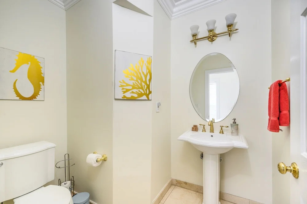 4331 W Tradewinds Ave Duplex Unit A 3 Bedrooms 2.5 Bathrooms Duplex