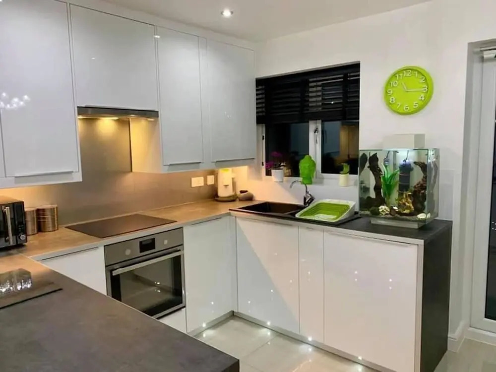 Charming 3-bed House in Bedworth Nec, BHX Airport,