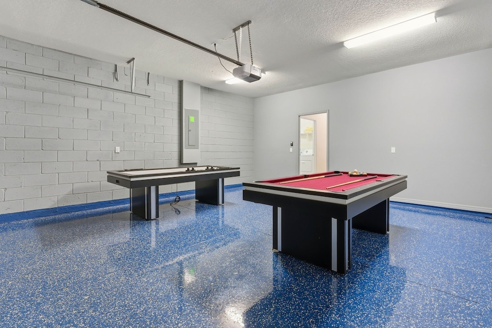 6BR Themed Home w/ Pool Windsor Island