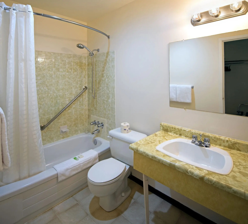 Robin Hood Inn and Suites