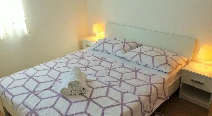 Apartments Parać