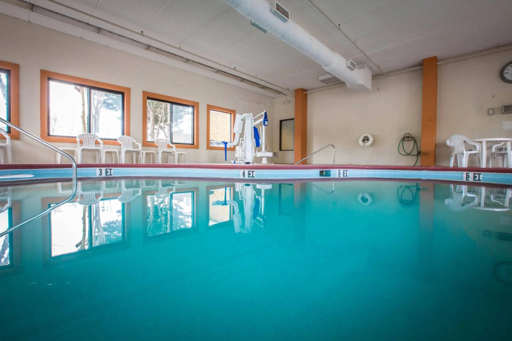 Vista Suites Near Island and Leconte Convention Center
