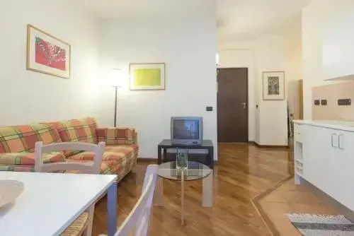 Residence Chiatamone 53