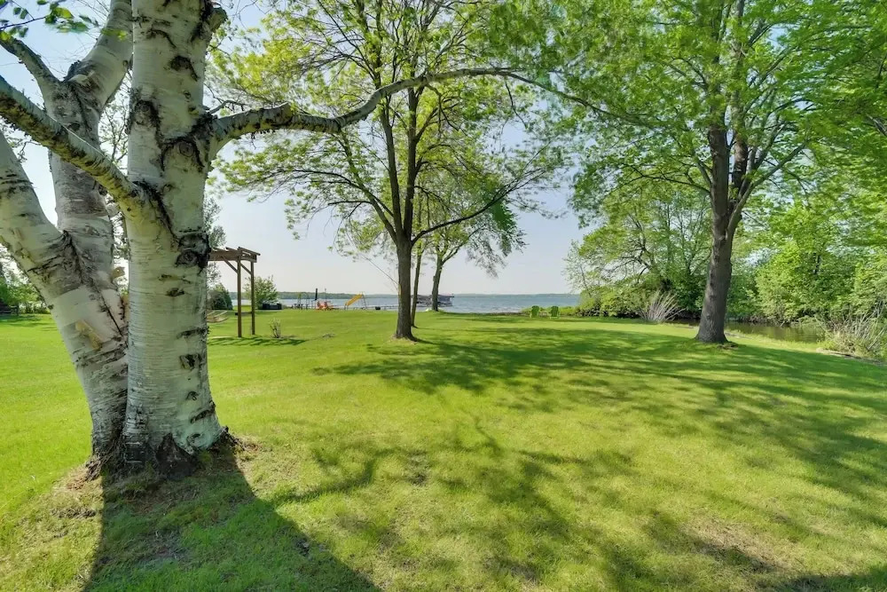 Home Rental on Detroit Lake: Dock, Game Room