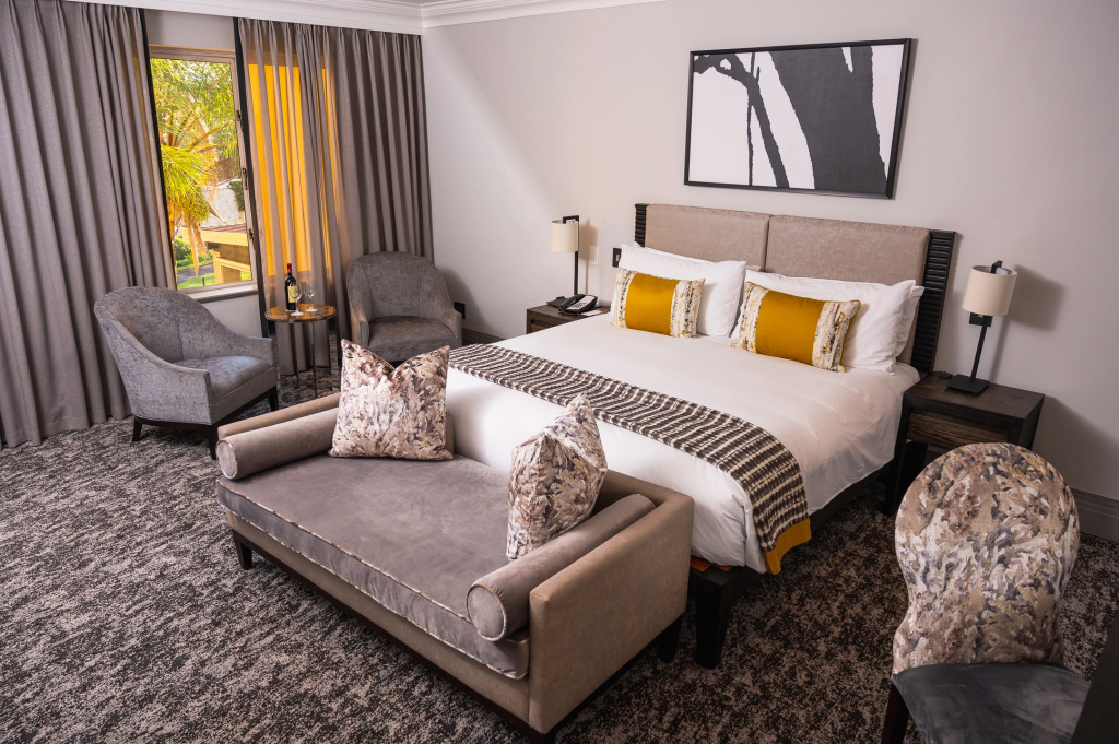 Golden Horse Hotel
