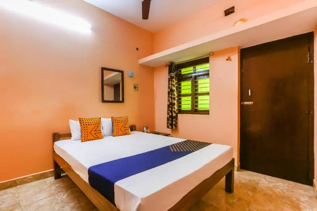 Sri Amsa Guest House by OYO Rooms