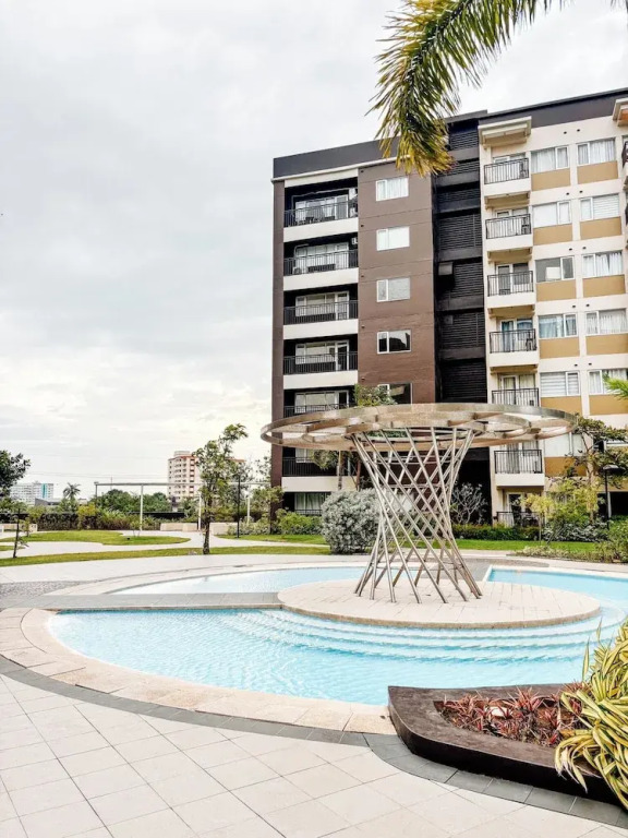 Elegant 2 Bedrooms With Pool View