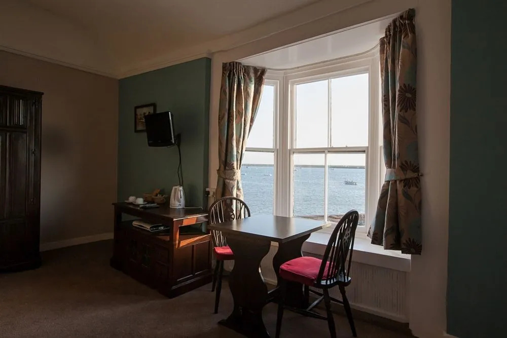 Anchor Hotel