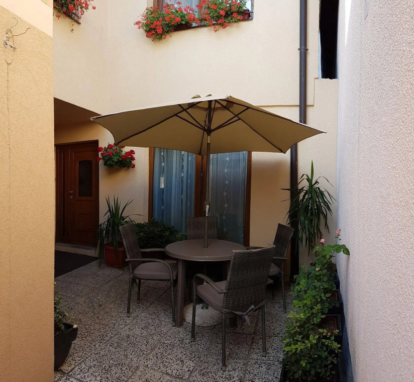 ĆIRO GUEST HOUSE-free parking