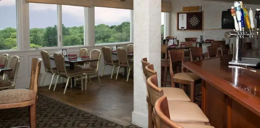 Winnapaug Inn
