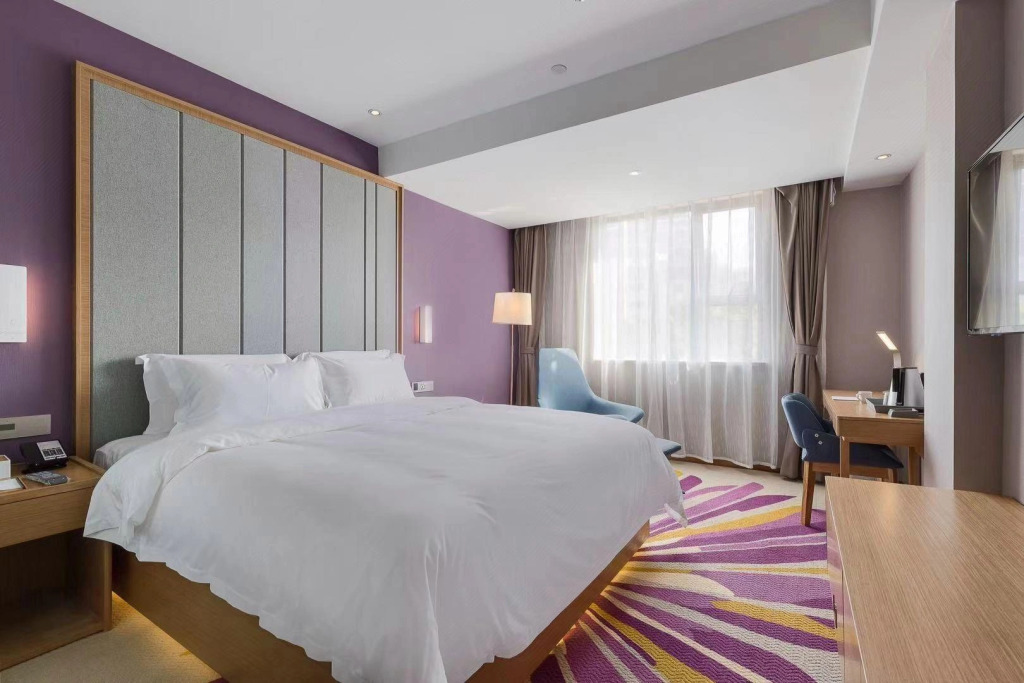 Lavande Hotels·Guangzhou Fangcun Jiaokou Metro Station