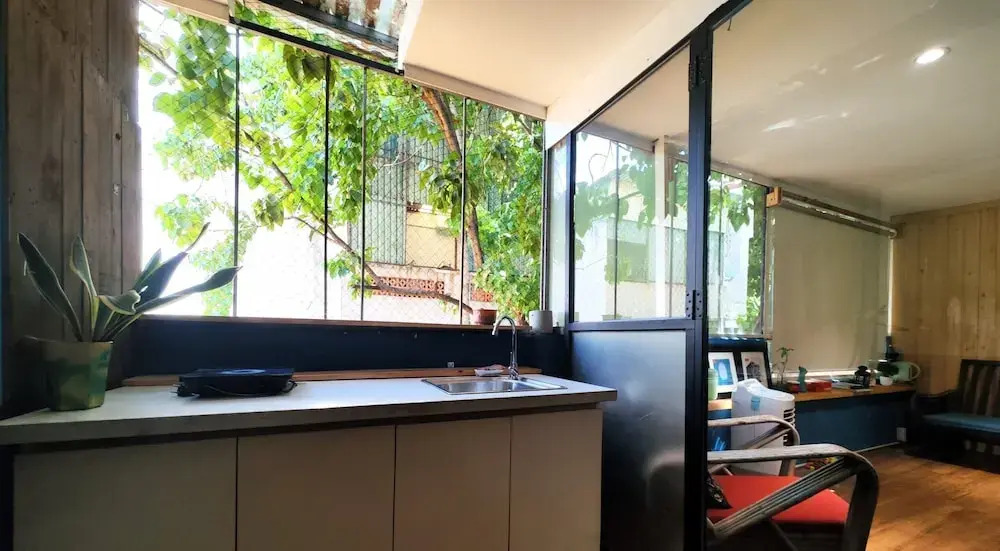 HoLo Bato Saigon - Serviced HomeStay