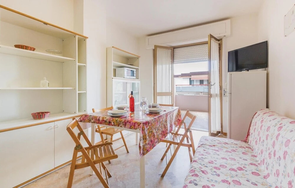 12/a bis Int. 21