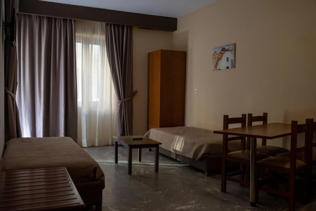 Ekavi Hotel