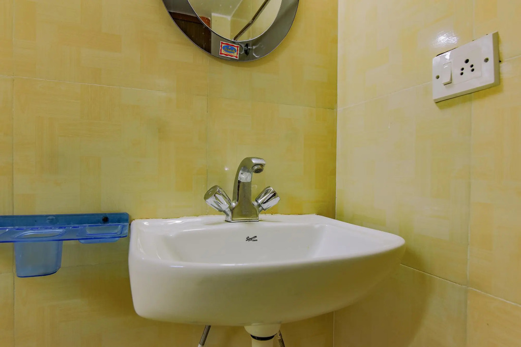 FabHotel Sharma Inn