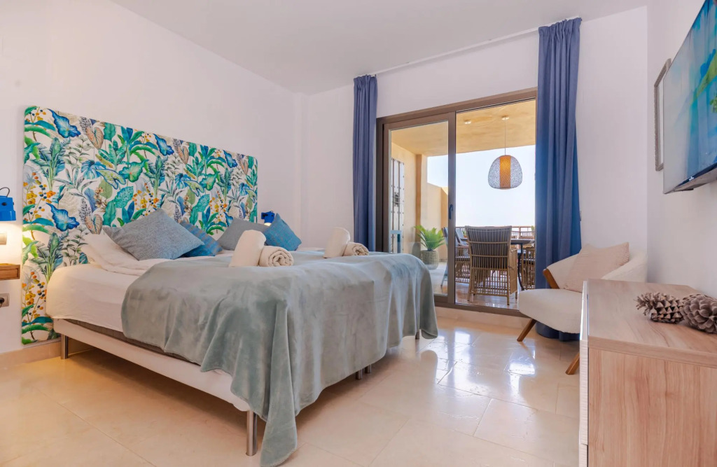 7508 - Wonderful apartment with great views