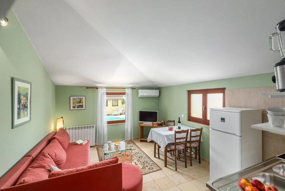 Stunning Apartment in Porec With 1 Bedrooms and Outdoor Swimming Pool