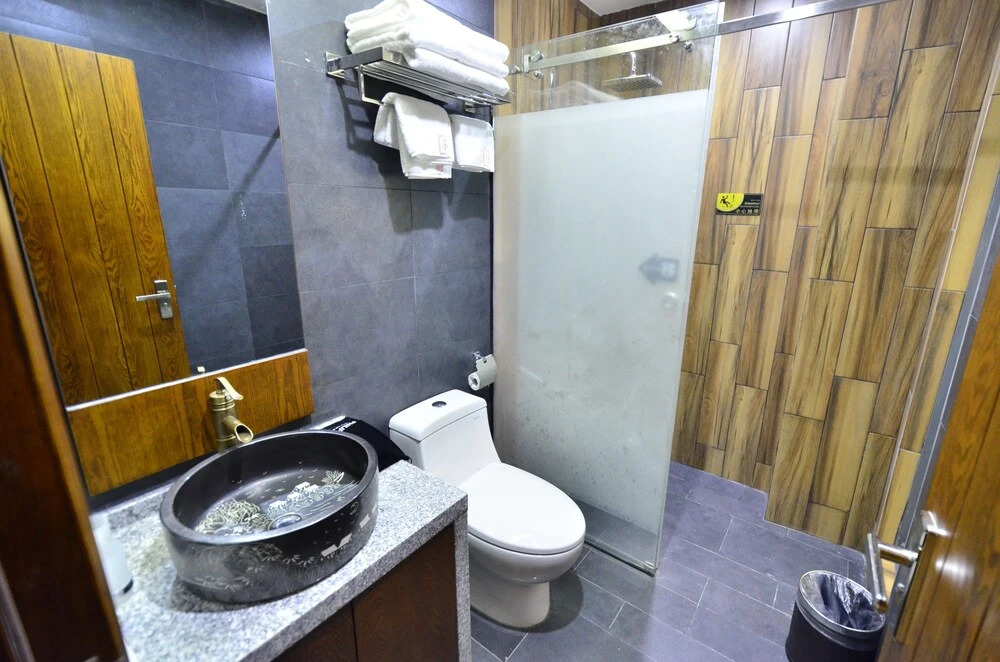 CTN LiRiver Boutique Hotel
