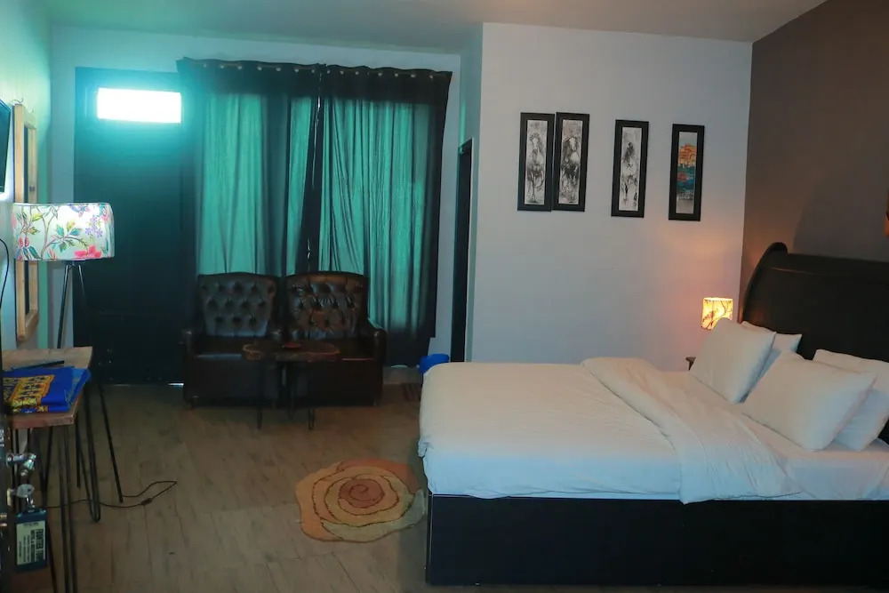 Frontier Tower Hotel by Book Your Hotel in Malam Jabba