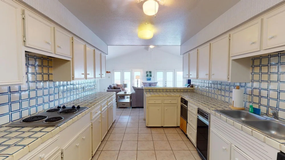 Sherman House - Two Bedroom Home