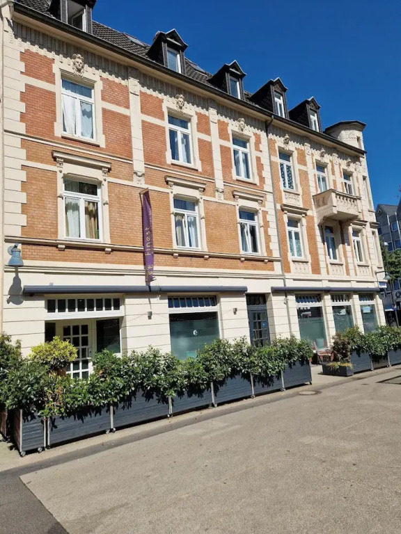 FHS ApartHotel